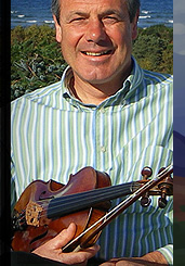 Ian Hardie Traditional Scottish Fiddler Soloist in the Highlands of Scotland
